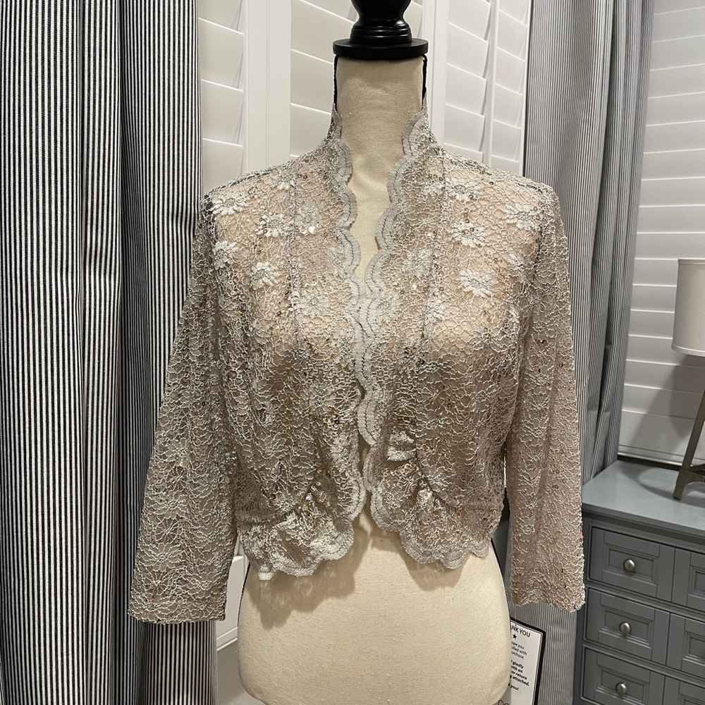 NWT. R & M Richards bolero. - Picture 2 of 7
